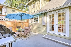 Family-friendly Kirkland Home ~ 1 Mi to Downtown
