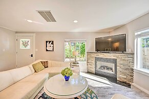 Family-friendly Kirkland Home ~ 1 Mi to Downtown