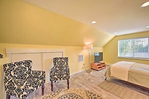 Family-friendly Kirkland Home ~ 1 Mi to Downtown