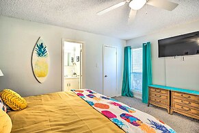 Cedar Creek Lake Home: Private Dock & Hot Tub