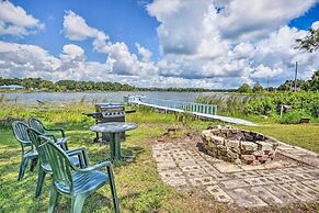 Historic Crescent City Studio - Lakefront w/ Dock!