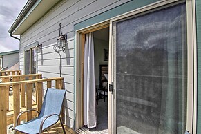 Airy Emigrant Townhome w/ Sweeping Mtn Views!