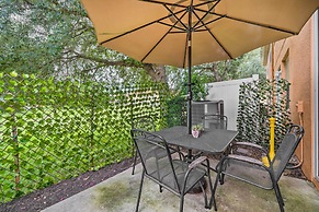 Renovated Kissimmee Townhome: 5 Mi to Disney!