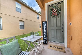 Renovated Kissimmee Townhome: 5 Mi to Disney!