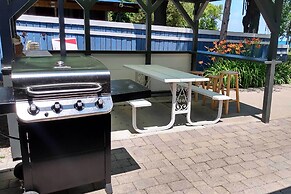 Waterfront Lake Huron Getaway: Private Beach!