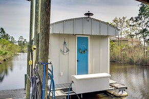 Bay St Louis Houseboat 6 Mi to Old Town & Beach!