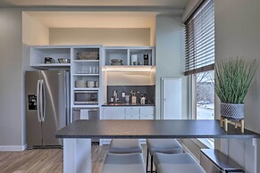 Stylish San Marcos Apt in the Heart of Dwtn!