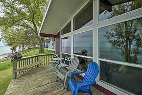 Lakefront Cottage Near Wineries + State Parks!