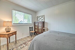 Lakefront Cottage Near Wineries + State Parks!