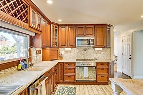 Near Yale & Lighthouse Point Beach: Home w/ Pool!