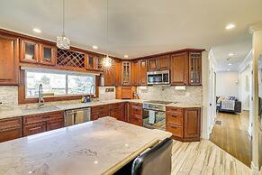 Near Yale & Lighthouse Point Beach: Home w/ Pool!