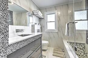 New Haven Gem w/ Private Pool, Walk to Beach!