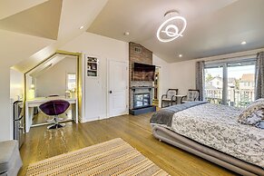 Near Yale & Lighthouse Point Beach: Home w/ Pool!
