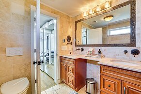 Near Yale & Lighthouse Point Beach: Home w/ Pool!