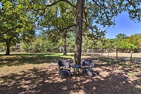 12 Mi to Tcu: Fort Worth Cottage w/ Farmland Views