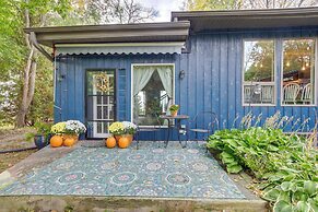 Spacious Waterfront Retreat Near Uw-green Bay