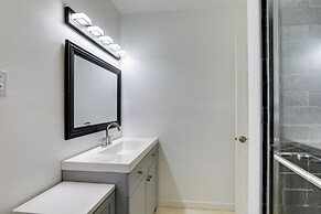 Airy Bradenton Vacation Rental w/ Patio, Gas Grill