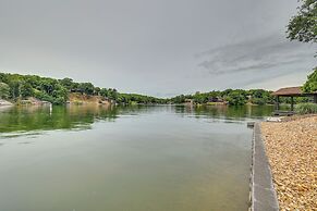 Bella Vista Home w/ Kayaks & Deck on Loch Lomond!