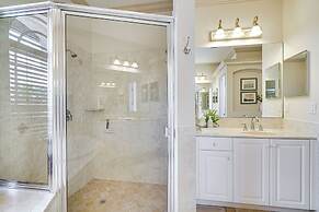 Spacious Oasis w/ Lagoon Pool & Spa in Cape Coral!