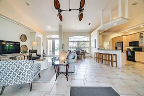 Spacious Oasis w/ Lagoon Pool & Spa in Cape Coral!