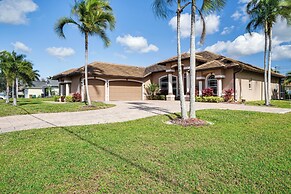 Spacious Oasis w/ Lagoon Pool & Spa in Cape Coral!