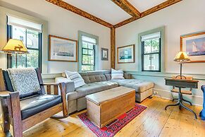 Charming Cottage w/ Patio, Walk to Boothbay Harbor