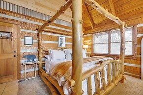 Honey Bear Pause: Rural Escape w/ Porch & Hot Tub!