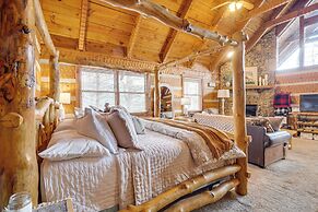 Honey Bear Pause: Rural Escape w/ Porch & Hot Tub!