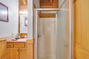 Honey Bear Pause: Rural Escape w/ Porch & Hot Tub!