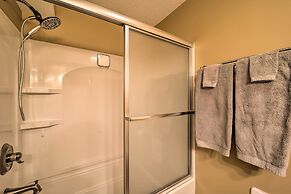 Cozy Condo - Walk to Resort, 9 Mi to Sugar Mtn!