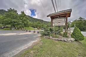 Cozy Condo - Walk to Resort, 9 Mi to Sugar Mtn!