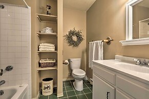 Cabin w/ Hot Tub: 3 Mi to Main St Breckenridge!