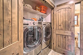 Newly Renovated Garden Valley Cabin w/ Hot Tub