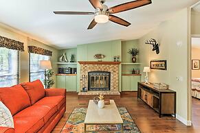 Charming Home w/ Deck & Yard - 1 Mi to Lake Texoma