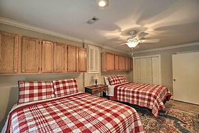 Inviting Family Abode w/ Dock on Norris Lake!
