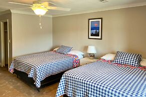 Inviting Family Abode w/ Dock on Norris Lake!