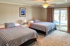 Inviting Family Abode w/ Dock on Norris Lake!