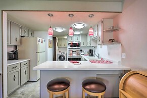 Grand Junction Golf Course Condo w/ Balconies