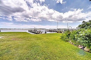 Historic Swansboro Studio w/ Intracoastal View!