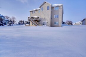 Cozy Eden Prairie Home < 21 Mi to Twin Cities
