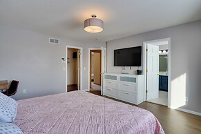 Cozy Eden Prairie Home < 21 Mi to Twin Cities