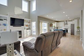 Cozy Eden Prairie Home < 21 Mi to Twin Cities