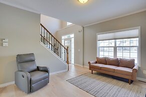 Cozy Eden Prairie Home < 21 Mi to Twin Cities