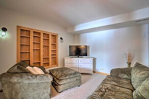 Cozy Eden Prairie Home < 21 Mi to Twin Cities