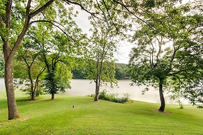 Troutfest: Anglers Retreat on White River w/ Deck