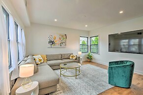 Oak Park Home w/ Fire Pit - 5 Mi to Garfield Park!
