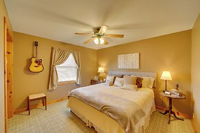 Family-friendly Sallisaw Home w/ Large Yard!