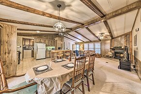 3 Mi to Ruidoso Winter Park: Home w/ Fireplace!