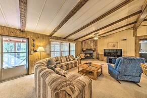 3 Mi to Ruidoso Winter Park: Home w/ Fireplace!