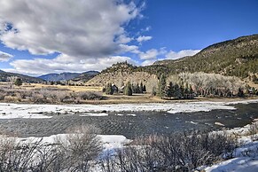 Cabin by Rio Grande - 19 Mi to Wolf Creek!